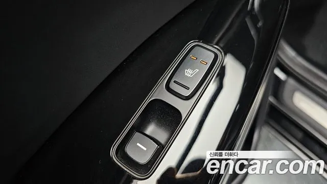 2017 Kia K7 2.2 Diesel Limited, photograph 5