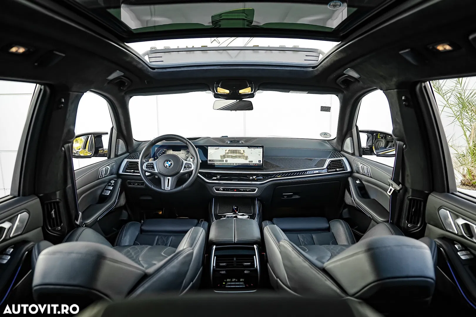 2024 BMW X7 M60i xDrive, photograph 2