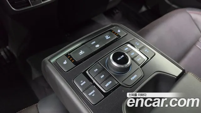2016 Genesis G80 3.3 T-GDI AWD, photograph 6