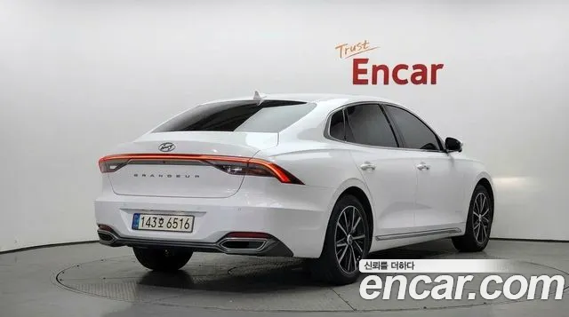 2021 Hyundai Grandeur 2.5, photograph 4