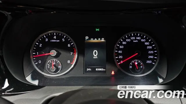 Kia K5 2.0 LPI(Renter car) — photo 1 of 32