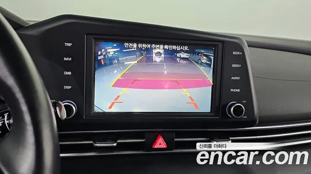 Hyundai AVANTE 1.6 LPi (Rental Car) — photo 1 of 31