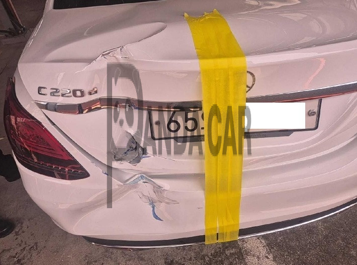 2019 Mercedes-Benz C220 d 4Matic, photograph 3