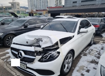 2018 Mercedes-Benz E200, photograph 1