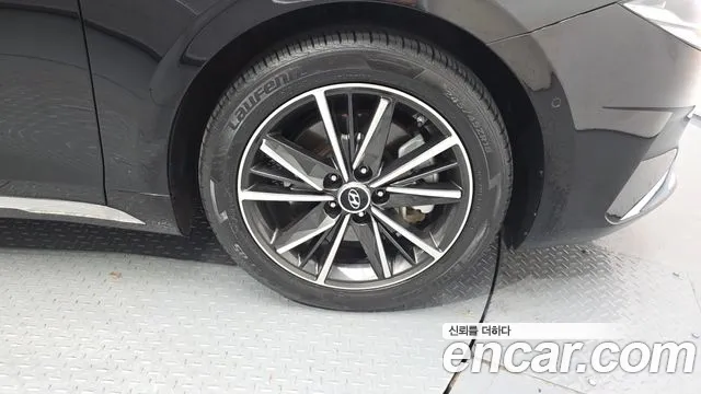 2022 Hyundai Grandeur 3.3, photograph 12