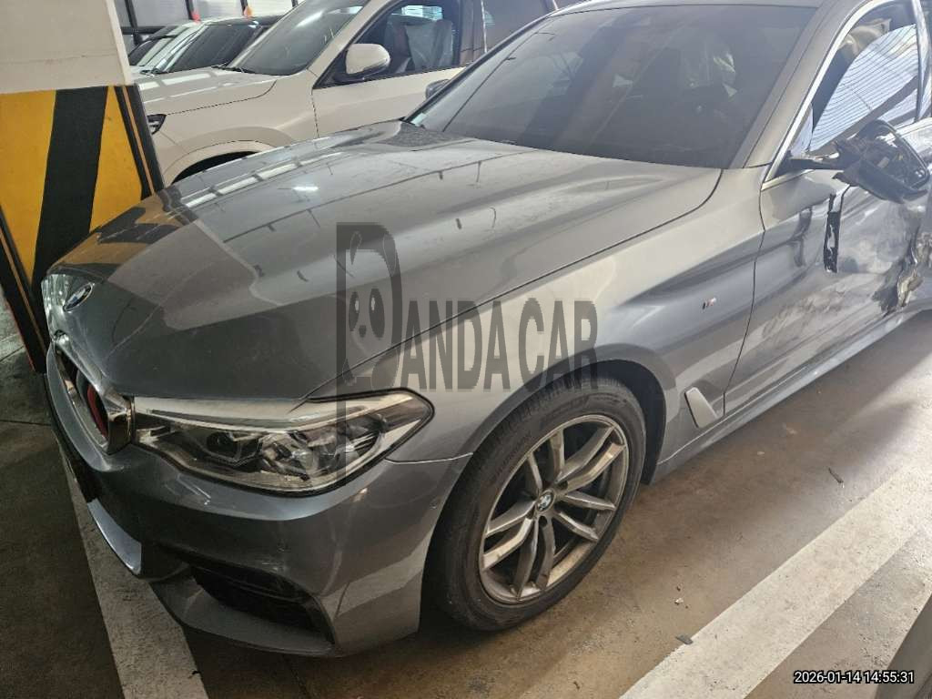 2018 BMW 530i xDrive, photograph 5
