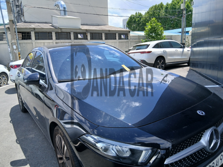 2021 Mercedes-Benz A220 Sedan, photograph 4