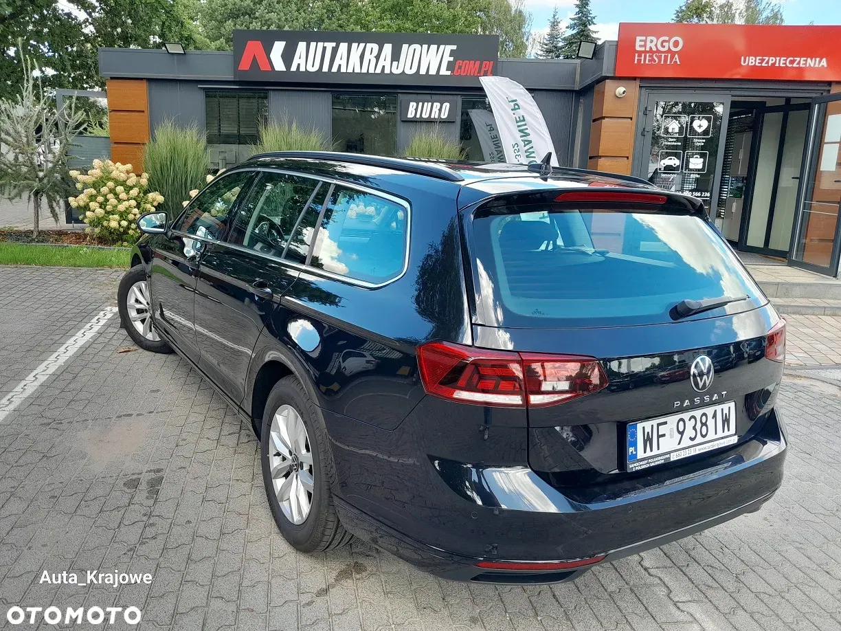 2022 Volkswagen Passat 2.0 TDI EVO Business DSG, photograph 3