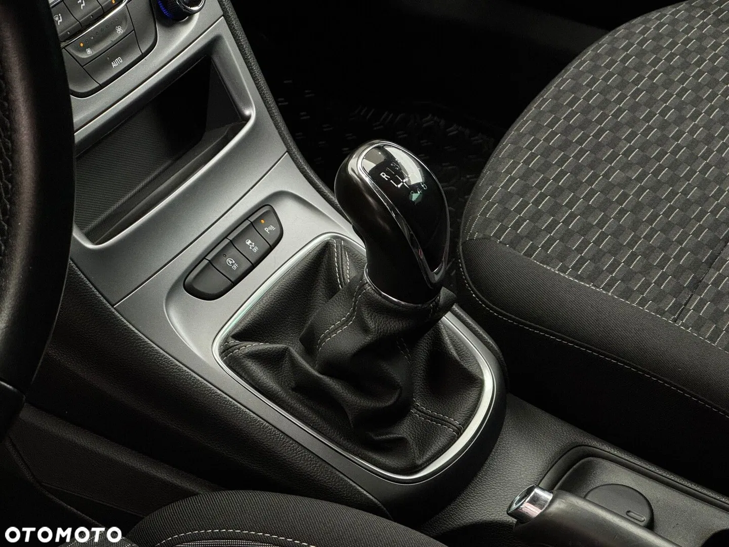 2021 Opel Astra, photograph 8
