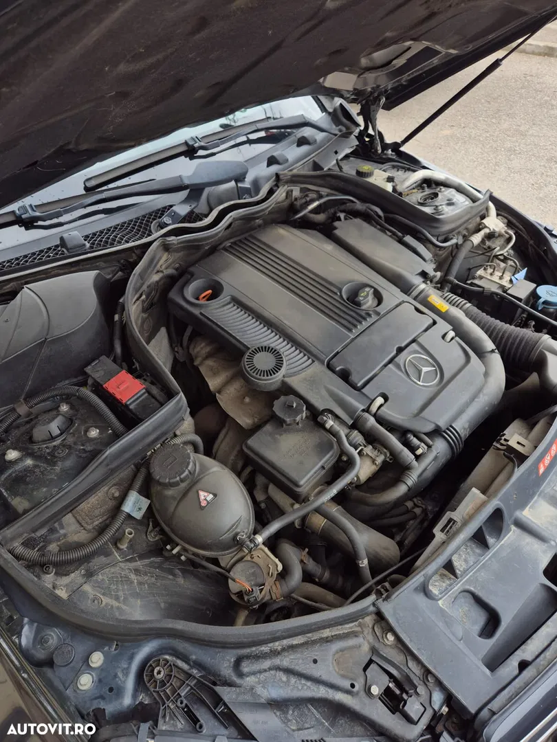 2012 Mercedes-Benz C, photograph 6