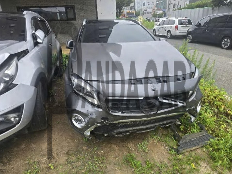2019 Mercedes-Benz GLA220, photograph 1