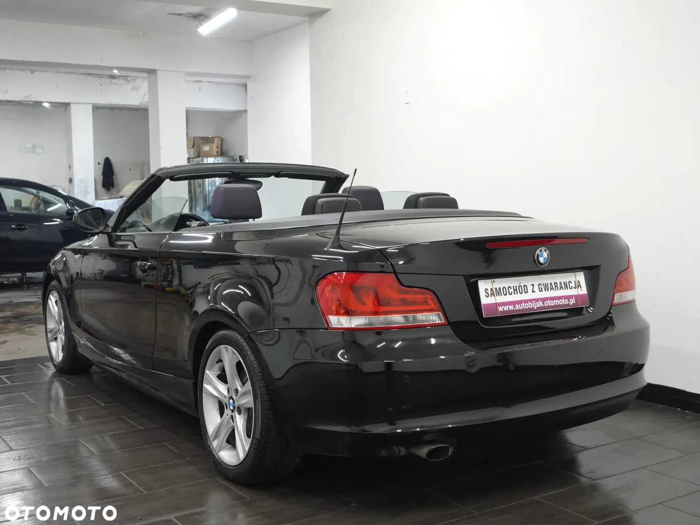 2011 BMW Seria 1, photograph 5