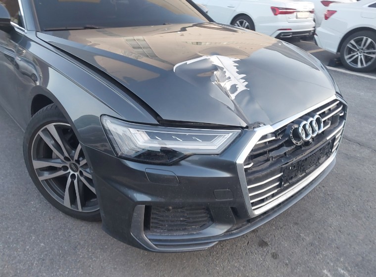 2023 Audi A6 40 TDI, photograph 2