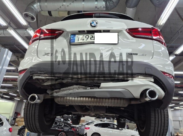 2022 BMW X1 xDrive20i, photograph 3