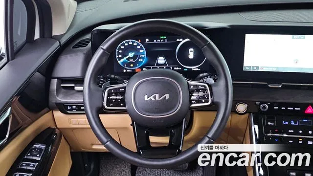 2022 Kia Canival Diesel 7-Seater Noblesse, photograph 2
