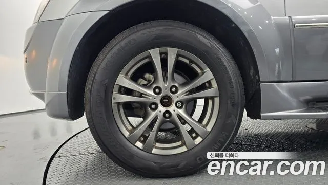 KG_Mobility_Ssangyong Rexton 4WD RX6 — photo 1 of 20