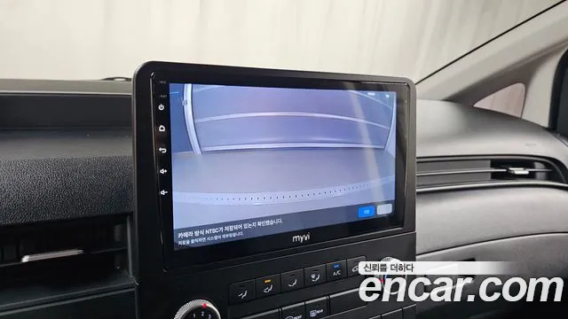 Hyundai Staria Cargo 3-Seater — photo 1 of 30