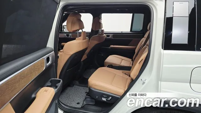 2025 Hyundai Santafe Gasoline 2.5T 4WD, photograph 3
