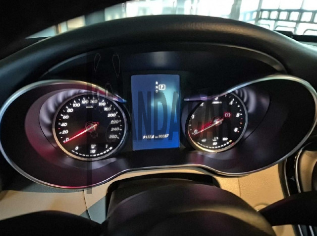 2019 Mercedes-Benz C220 d, photograph 4
