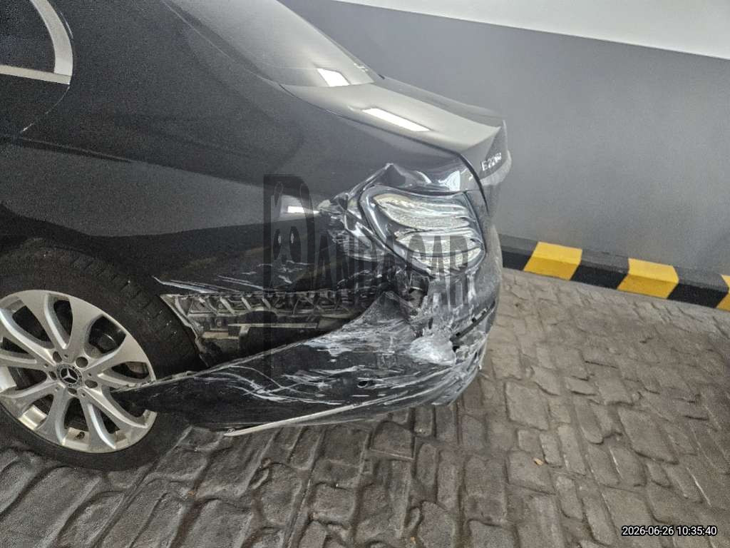 2020 Mercedes-Benz E220 d 4MATIC, photograph 2