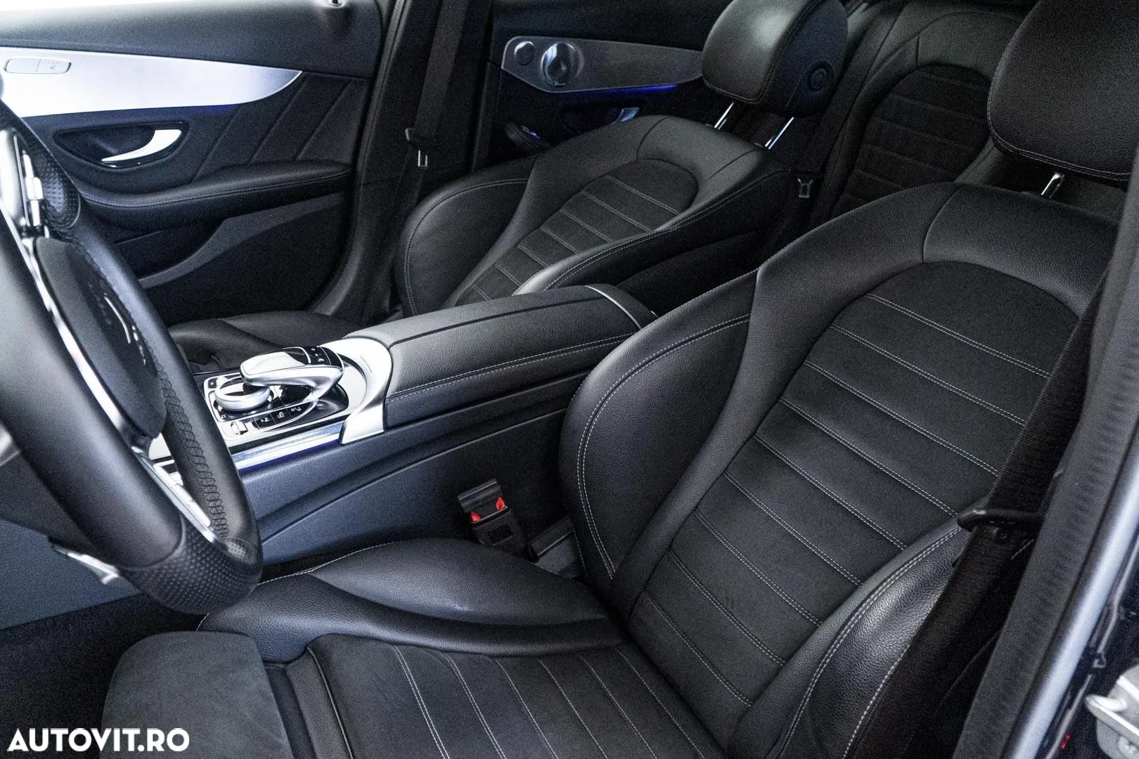 2020 Mercedes-Benz C 300 e 9G-TRONIC AMG Line, photograph 11