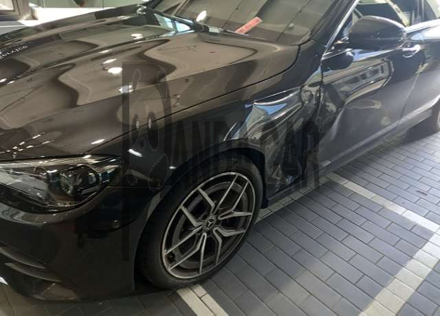 2022 Mercedes-Benz E300, photograph 2