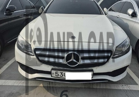 2017 Mercedes-Benz E220 d 4Matic, photograph 1