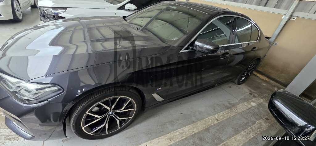 2021 BMW 530e, photograph 4