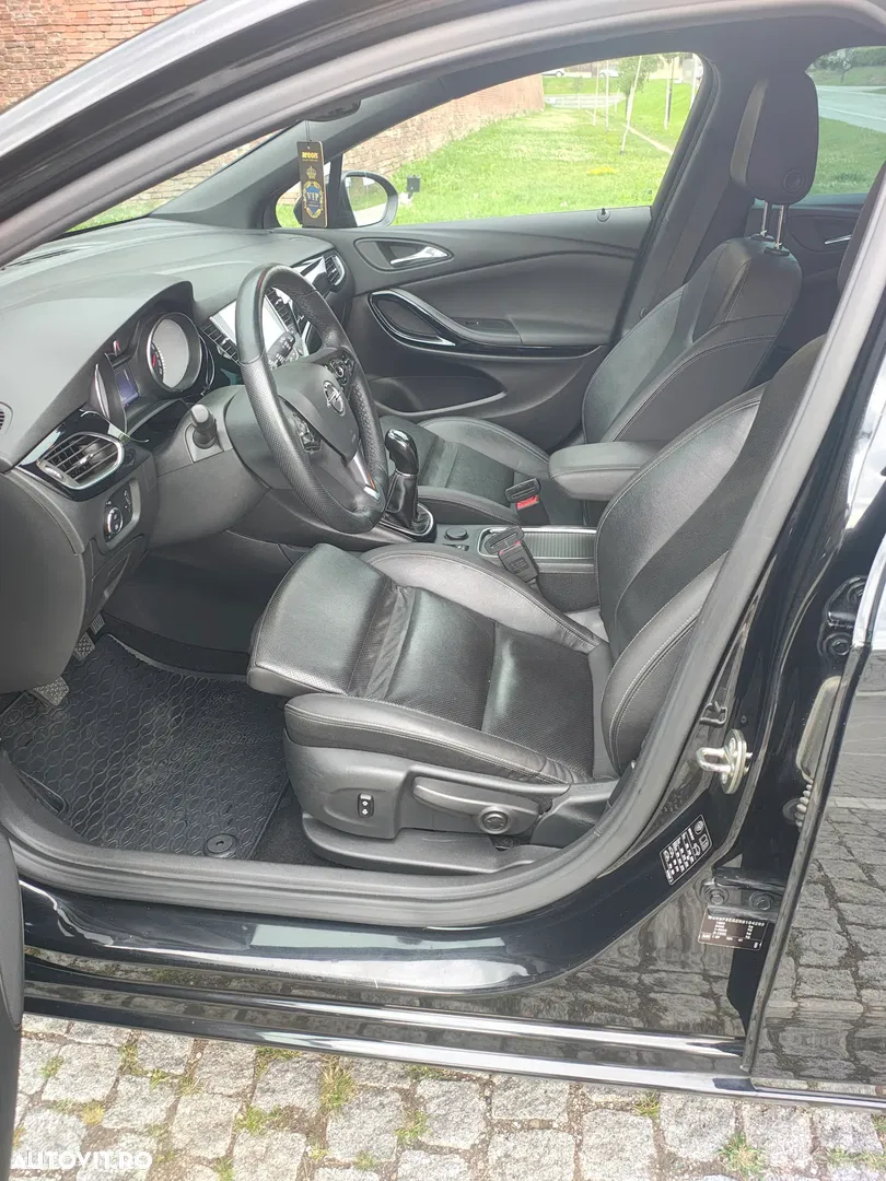2017 Opel Astra 1.6 CDTI ECOTEC Start/Stop Innovation, photograph 11