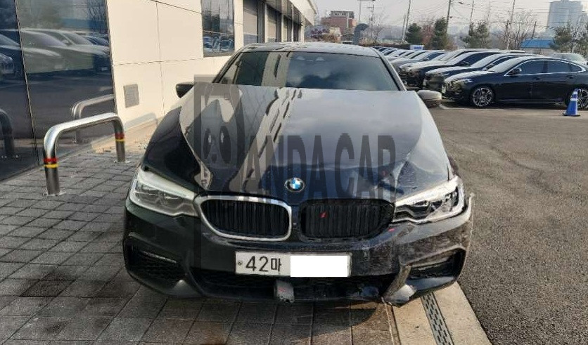 2017 BMW 520d, photograph 1