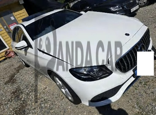 2018 Mercedes-Benz E220 d 4Matic, photograph 1