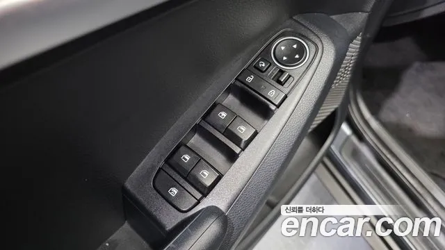 Kia Seltos Gasoline 1.6 Turbo 2WD — photo 1 of 32