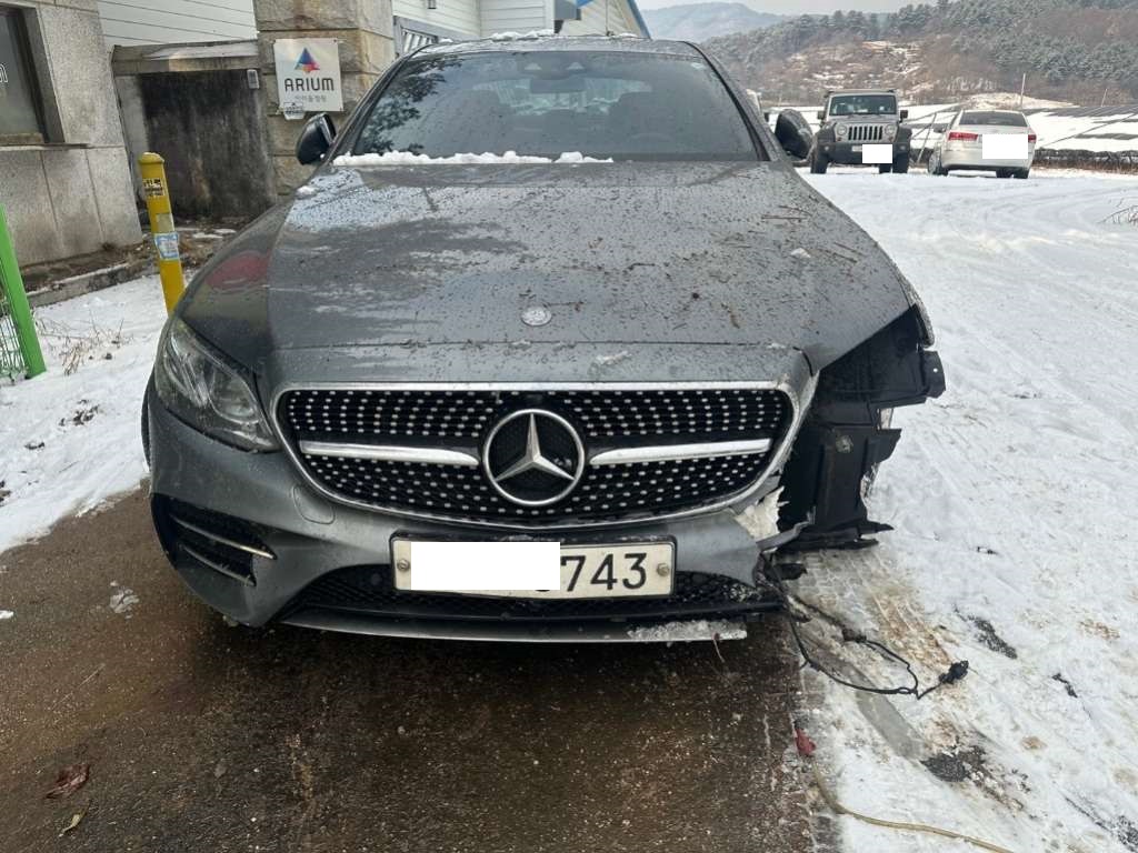 2017 Mercedes-Benz E220 d, photograph 1