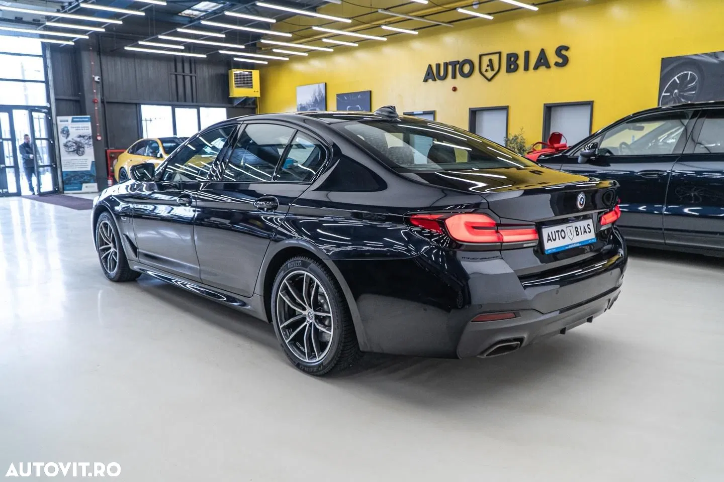2022 BMW Seria 5 520e AT PHEV, photograph 5