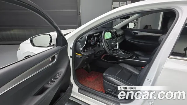 2020 Hyundai Grandeur 2.5, photograph 3