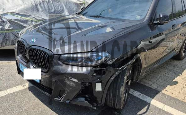 2023 BMW iX3 M Sport, photograph 3