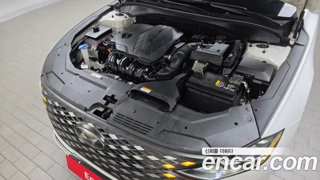 2022 Hyundai Grandeur 2.5, photograph 1