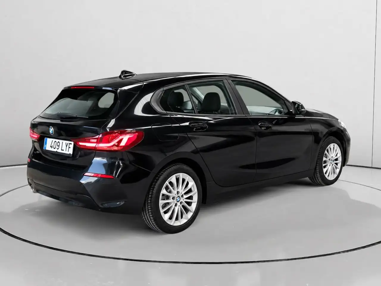2022 BMW 116 116i, photograph 3