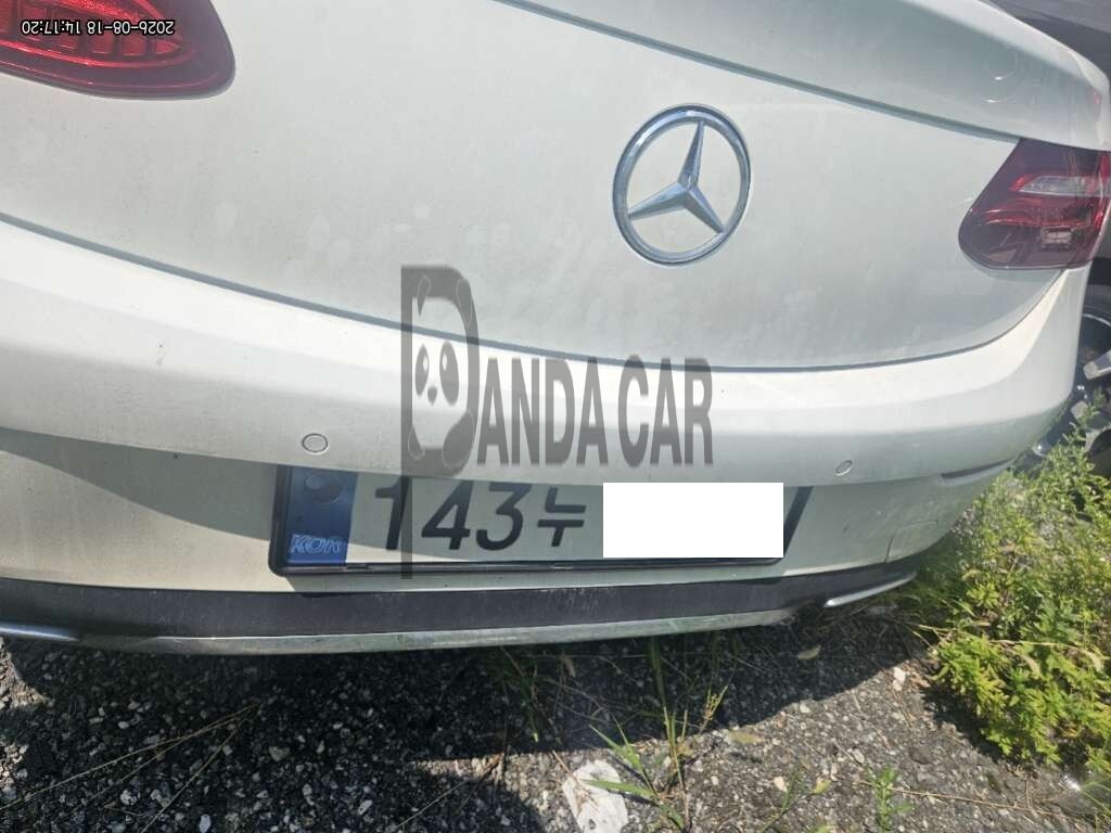 2018 Mercedes-Benz E220 d, photograph 2