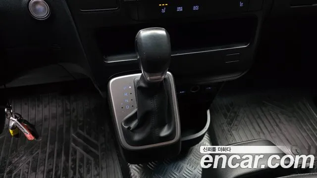 2021 Hyundai Staria Cargo 3-Seater, photograph 8