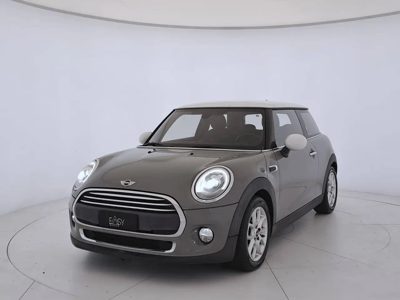 2017 MINI Cooper D 1.5 3p auto - TAGLIANDI MINI - NEOPATENTATI, photograph 1