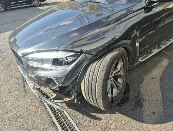 2018 BMW X6 xDrive30d, photograph 3