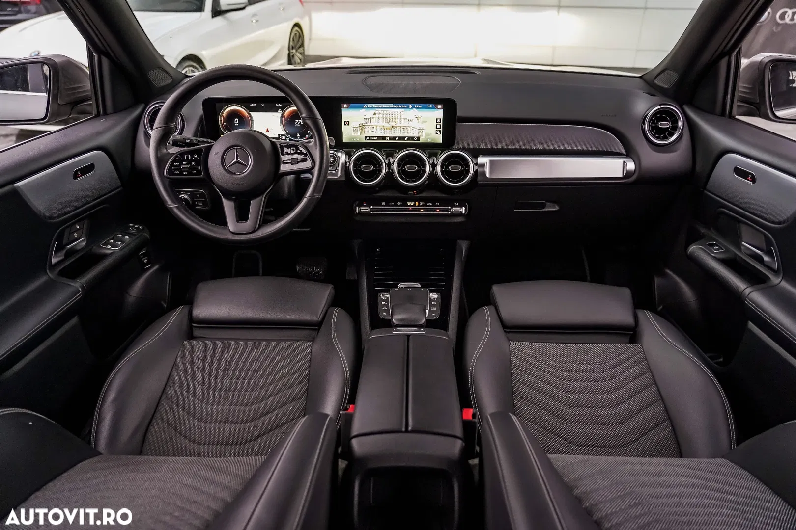 2021 Mercedes-Benz GLB 180 d 8G-DCT Style, photograph 3