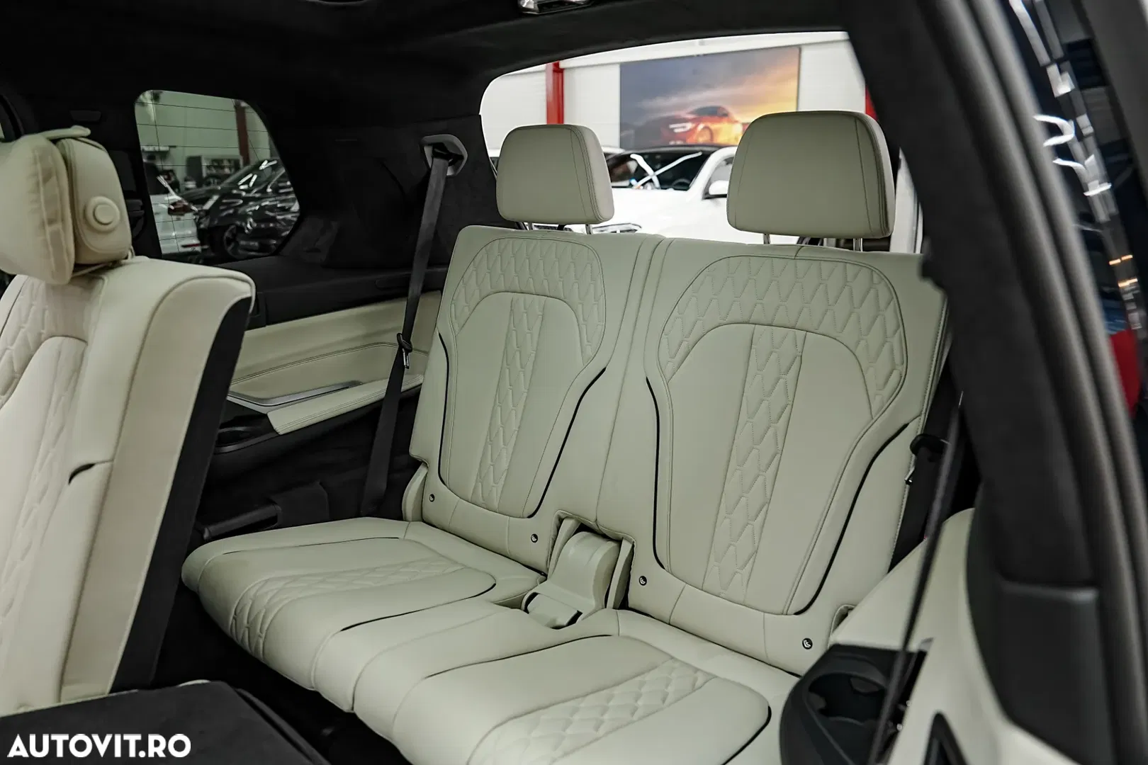2023 BMW X7 M60i xDrive, photograph 8