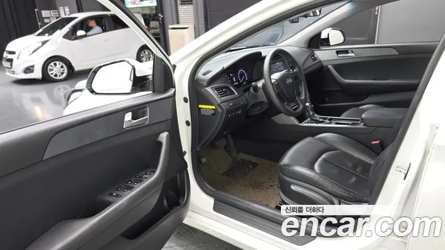 Hyundai Sonata LPI Modern — photo 1 of 20