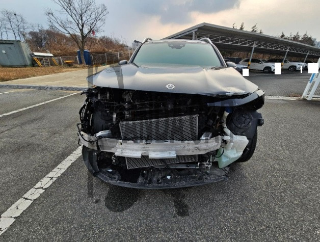 2023 Mercedes-Benz EQB300 4MATIC, photograph 1