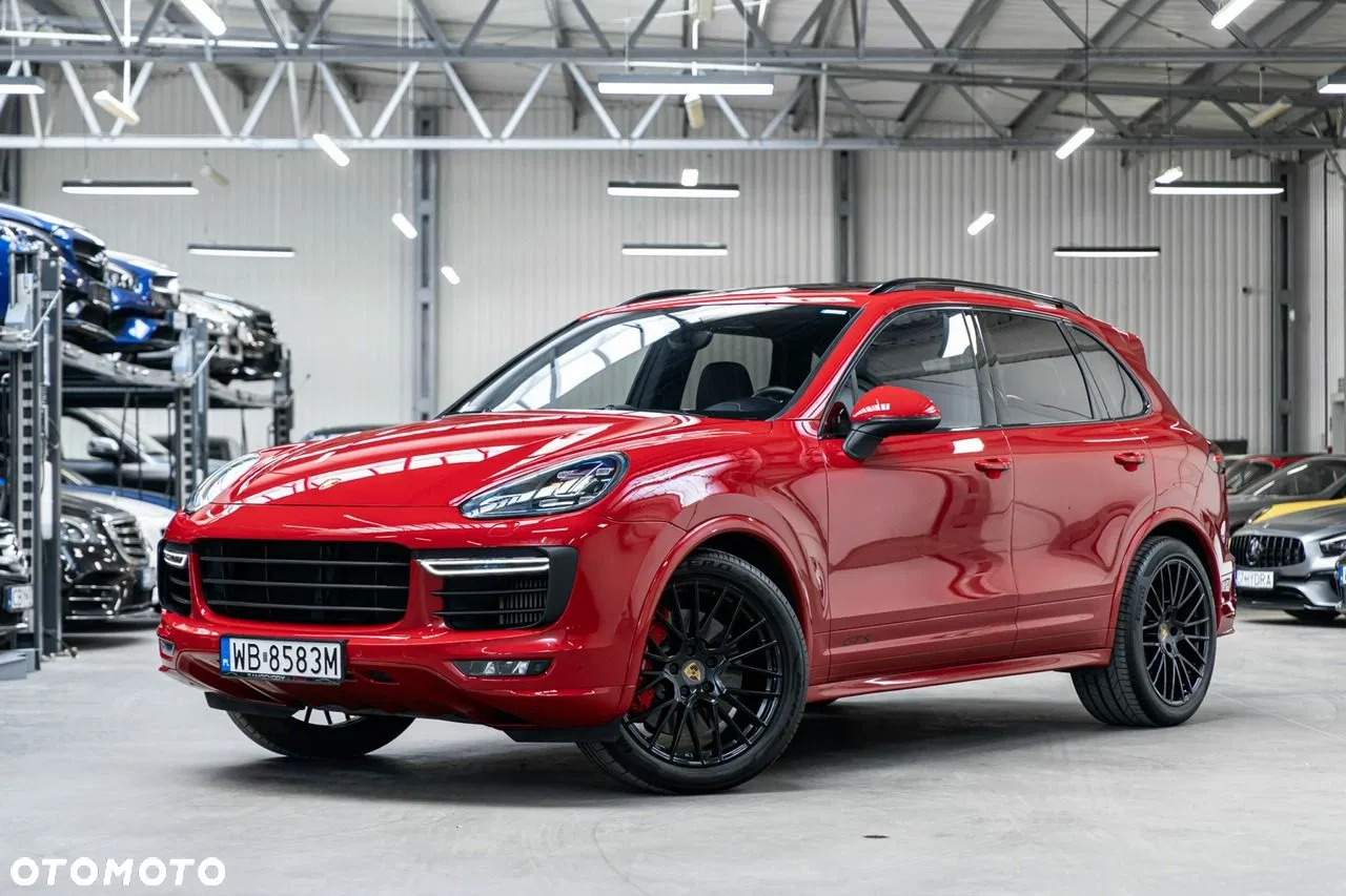 Porsche Cayenne GTS — photo 1 of 40