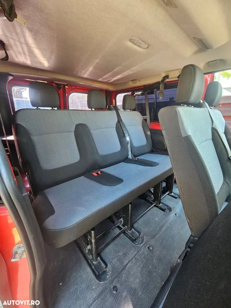 2016 Opel Vivaro, photograph 11