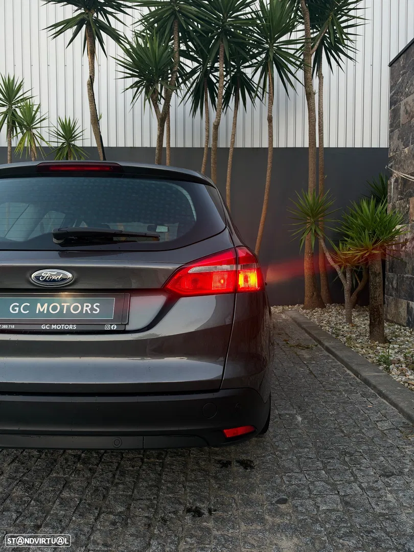 2016 Ford Focus 1.0 EcoBoost S&S SYNC Edition, photograph 6