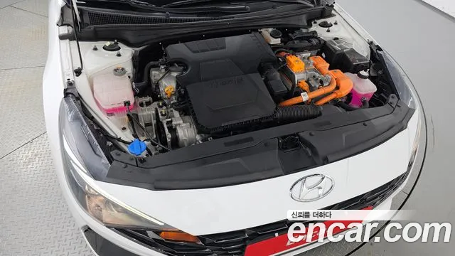 Hyundai AVANTE Smart — photo 1 of 31
